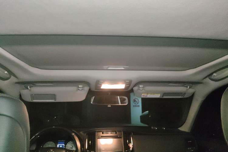 Used Toyota Crown 2015 2.0T Fashion Edition