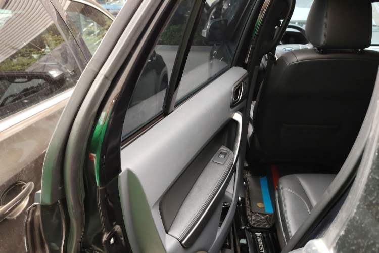 Used Ford Everest 2017 2.0T Gasoline Automatic 4x4 Luxury Edition 5 Seats
