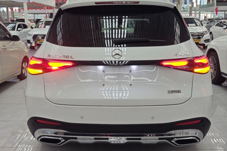 Used Mercedes-Benz GLC 2023 GLC 260 L 4MATIC Luxury Model 5 Seats