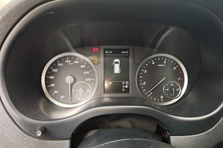 Used Mercedes-Benz Vito 2020 2.0T Elite Version 7 Seats Instrument Cluster