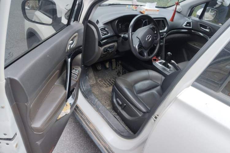 Used GAC Trumpchi GS4 2017 235T Manual Two-Wheel Drive Luxury Edition
