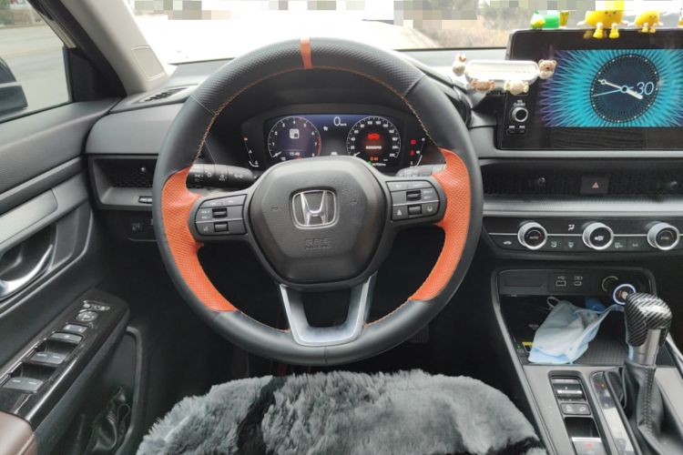 Used Honda CR-V 2023 240TURBO Two-Wheel-Drive Luxury Version 5 Seats