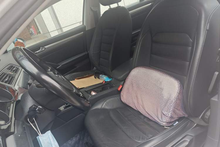 Used Volkswagen Lamando 2015 280TSI DSG Comfort Edition Left Front Seat