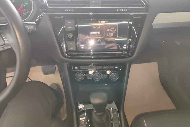 Used Volkswagen Tiguan L 2019 330TSI Automatic Two-Wheel Drive Panoramic Comfort Edition China V Standard
