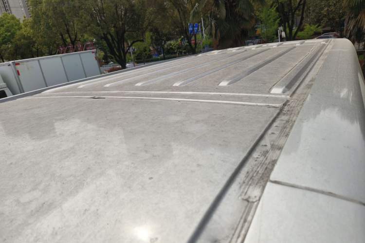 Used Foton Toano 2023 2.0T Automatic Jixiang Multi-Function Long-Wheelbase Mid-Height Rear Single Tire – Available in 6/7/9-Seater Configurations Roof