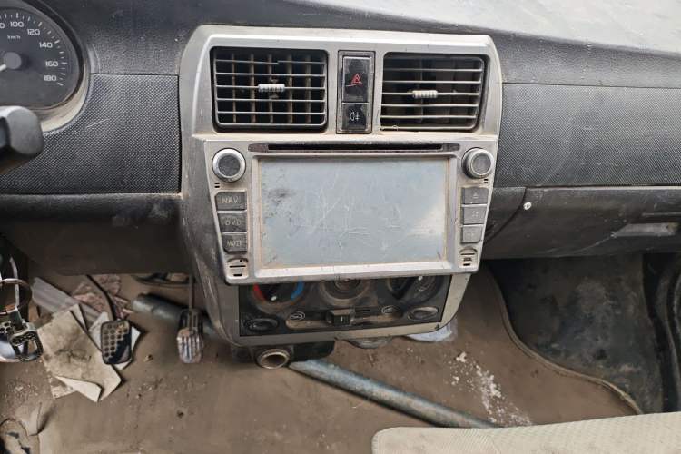 Used Wuling Rongguang 2011 1.2L Base Version