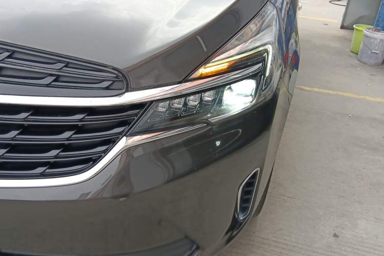 Used Buick GL8 2021 Land Cruiser Executive Class 652T Luxury Model