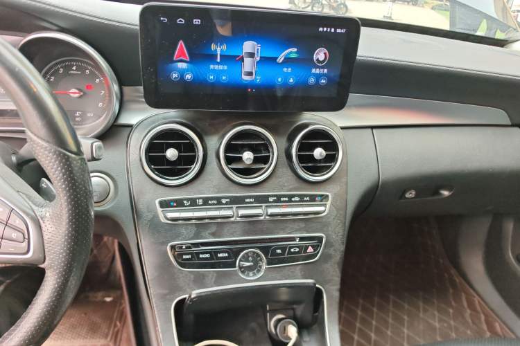 Used Mercedes-Benz C-Class 2018 C 200 L Sport Edition Audio And AC Panel