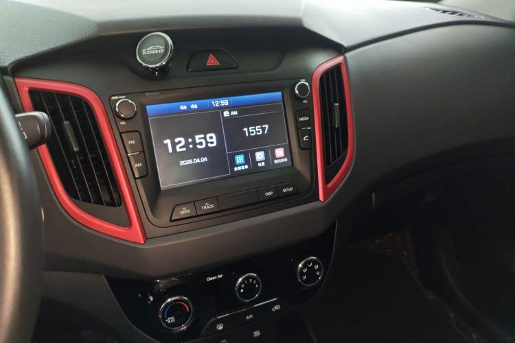 Used Hyundai ix25 2017 1.4T Automatic Smart Version
