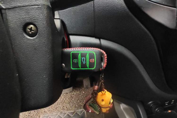 Used CHANGAN CS35 2014 1.6L Automatic Luxury Model China IV Standard Vehicle Key