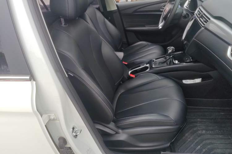 Used Roewe i5 2019 20T Automatic 4G Connected Supercharged Flagship Edition