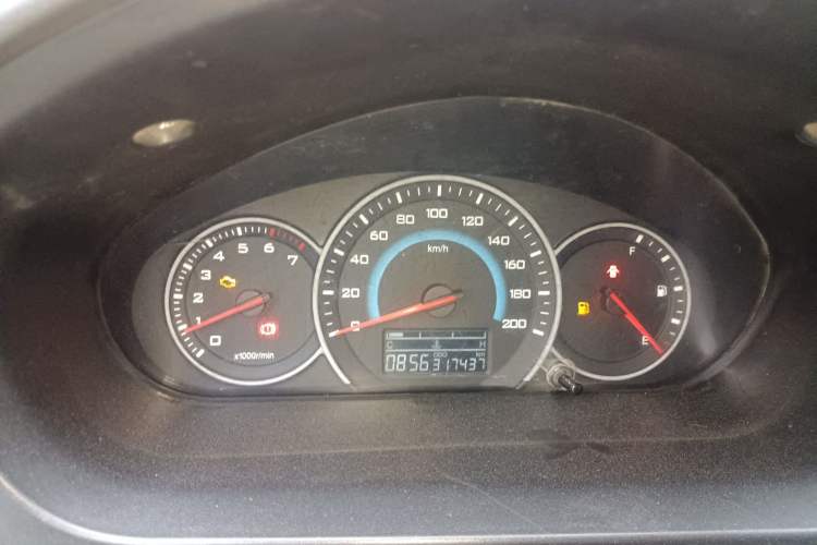 Used Wuling Rongguang V 2018 1.5L Standard Version
