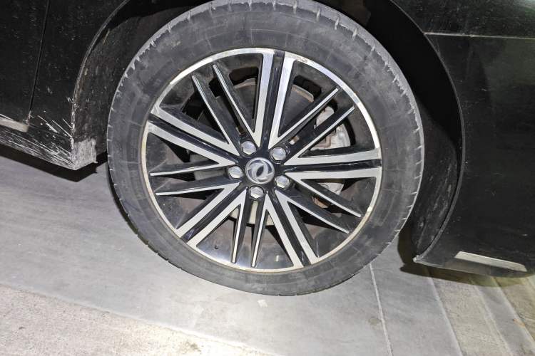 Used Dongfeng Aeolus A9 2016 1.8T Luxury Model
