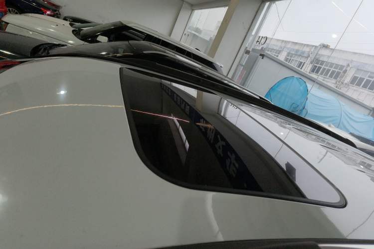 Used Jeep Compass 2015 2.0L Two-Wheel Drive Luxury Edition