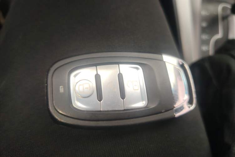 Used Chevrolet Captiva 2014 2.4L 4x4 Flagship Edition 7 Seats