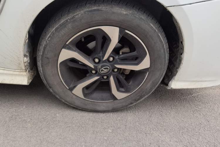 Used Soueast V5 Lingzhi 2017 1.5L Manual New Elite Model