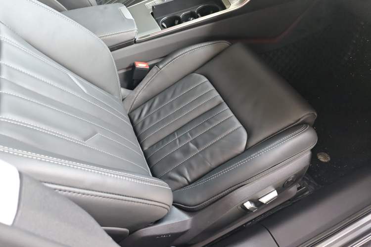 Used Audi A6L 2024 40 TFSI Luxury Prestige Edition