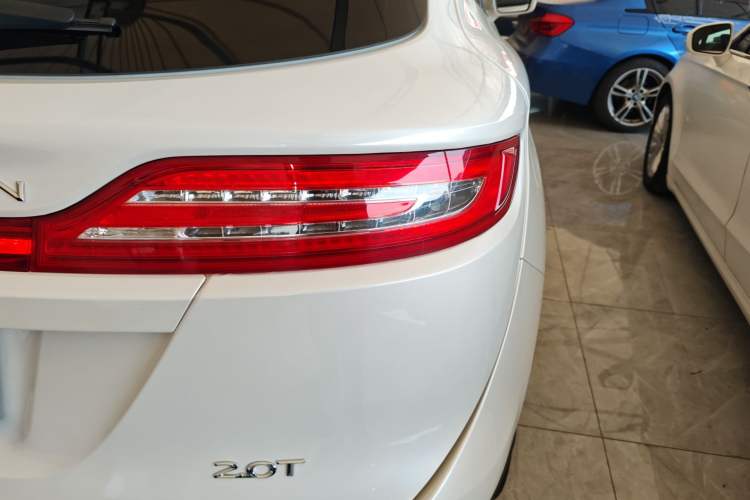 Used Lincoln MKC 2017 2.0T Two-Wheel Drive Deluxe Edition
