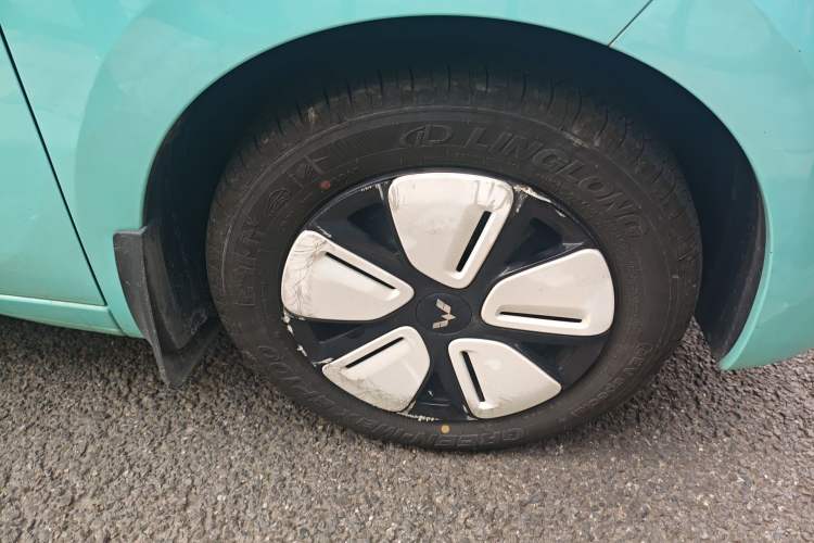 Used Wuling Hongguang MINIEV 2025 Four-Door Version Premium Edition Exterior 1