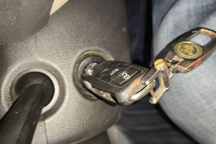 Used Skoda Rapid 2013 1.6L Manual Smart Selection Model