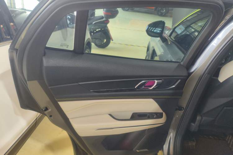 Used Lynk & Co 05 2020 2.0TD Two-Wheel Drive Zhaoyang Plus