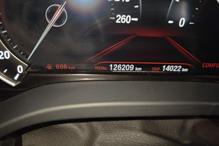 Used BMW X3 2018 xDrive25i Luxury Package China V Odometer Close Up