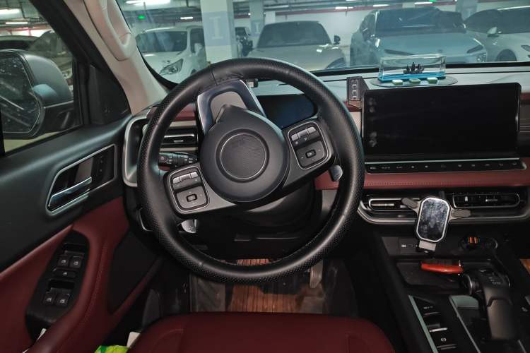 Used Great Wall Poer 2023 2.0T Off-Road Edition Automatic Gasoline Four-Wheel Drive – High-End Version Steering Wheel