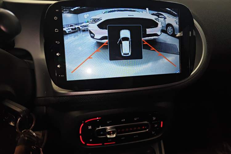 Used smart forfour 2016 1.0L 52 kW Passion Edition
