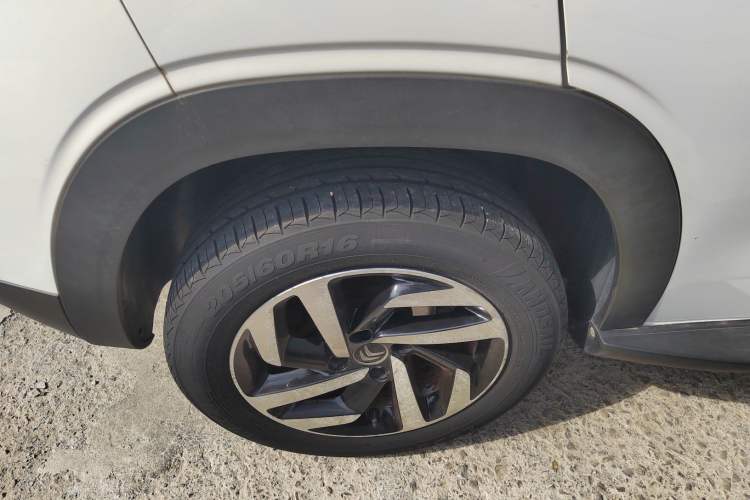 Used Citroen C3-XR 2015 1.6L Automatic Smart Version Exterior 5