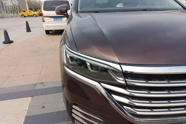 Used Volkswagen Viloran 2020 380TSI Prestige Edition Right Front Headlight