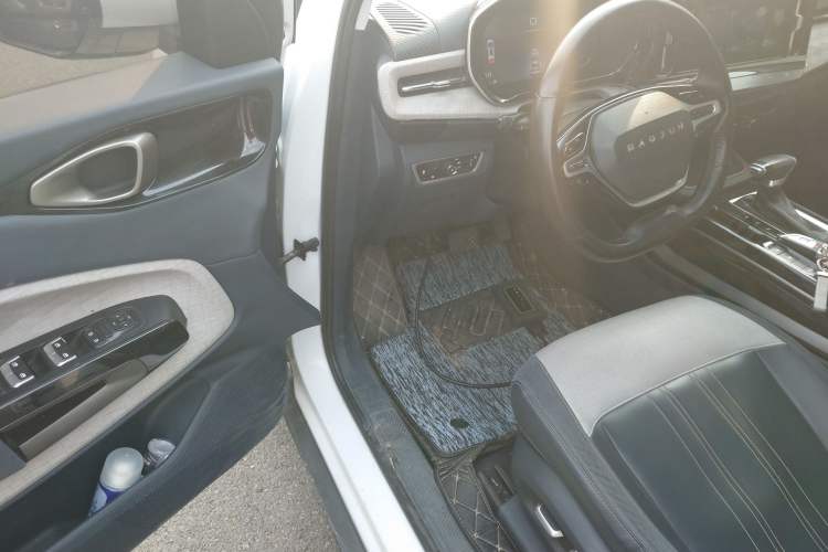 Used Baojun RM-5 2019 1.5T CVT 24-Hour Online Premium Version 7 Seats
