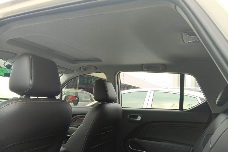 Used GAC Trumpchi GS3 2019 235T Automatic Elite Edition Headliner