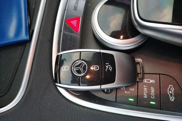 Used Mercedes-Benz S-Class 2014 S 320 L Business Model