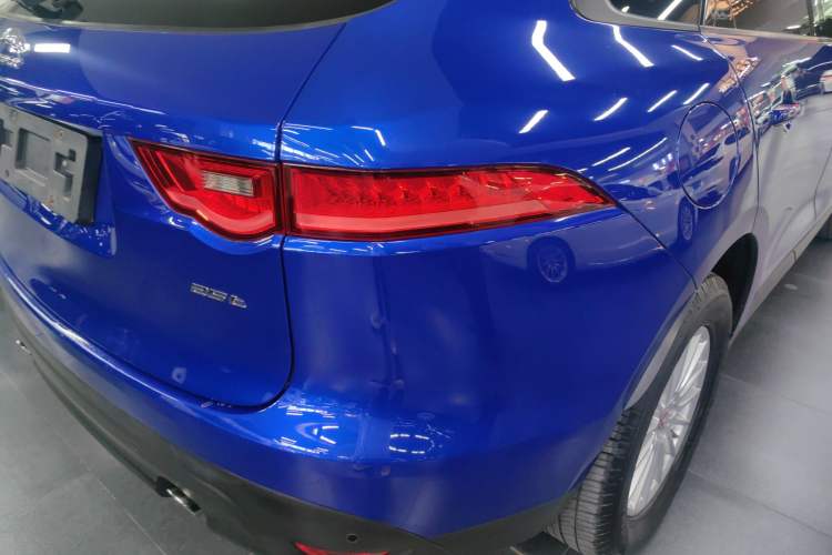 Used Jaguar F-PACE 2018 2.0T Two-Wheel Drive Urban Deluxe Edition