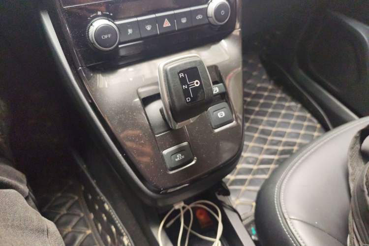 Used ORA iQ 2018 High-Range Version Smart Connectivity Model
