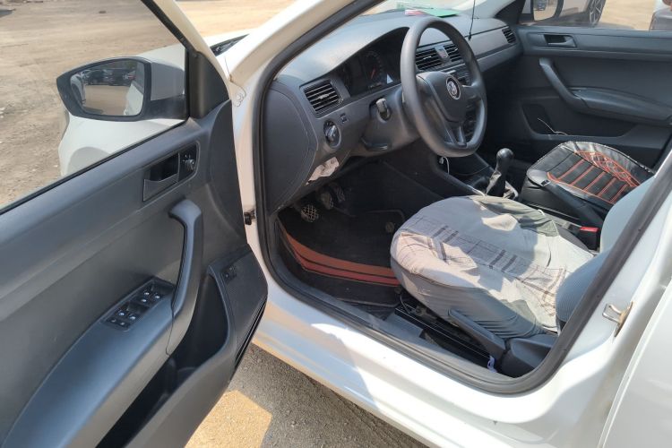 Used Volkswagen Santana 2019 1.5L Manual Fashion Edition China VI Standard Driver Seat