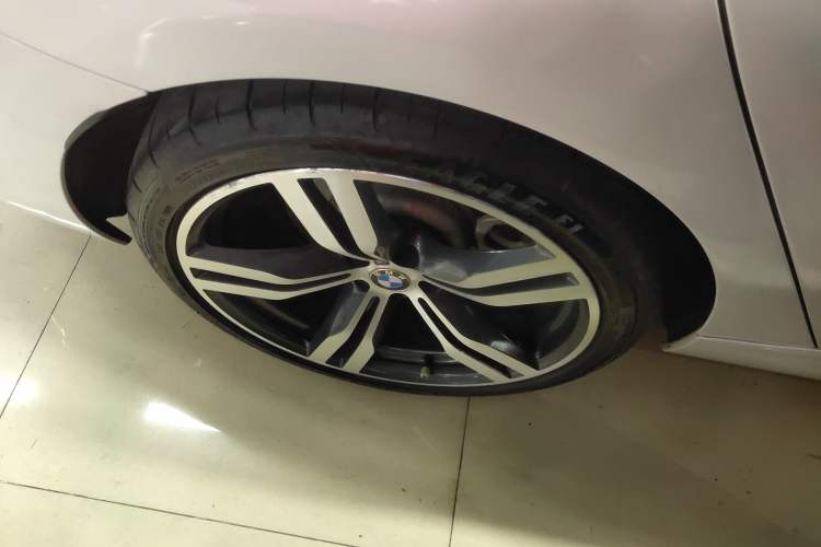 Used BMW 6 Series GT 2018 640i xDrive M Sport Package
