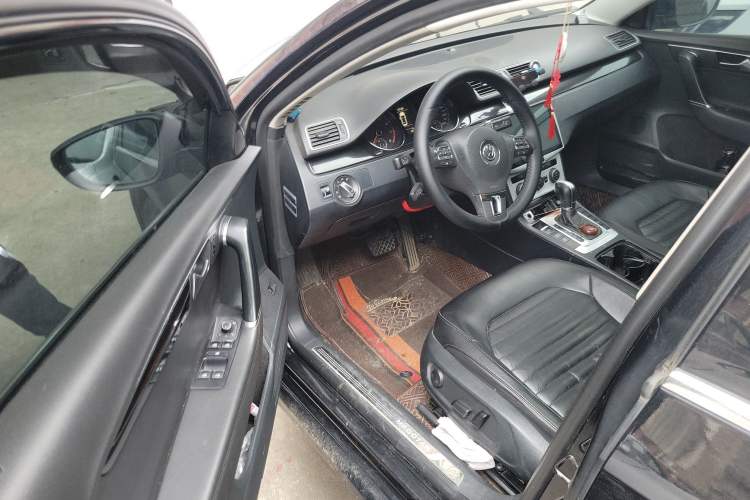 Used Volkswagen Magotan 2012 Revised 1.8TSI Luxury Version Driver Seat