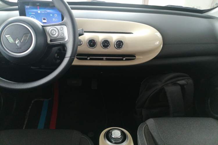 Used Wuling Bingo 2023 203km Light Edition Audio And AC Panel