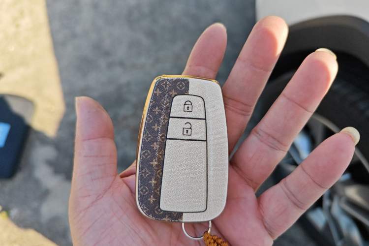 Used Toyota Wildlander 2022 2.0L CVT Two-Wheel Drive Luxury PLUS Edition
