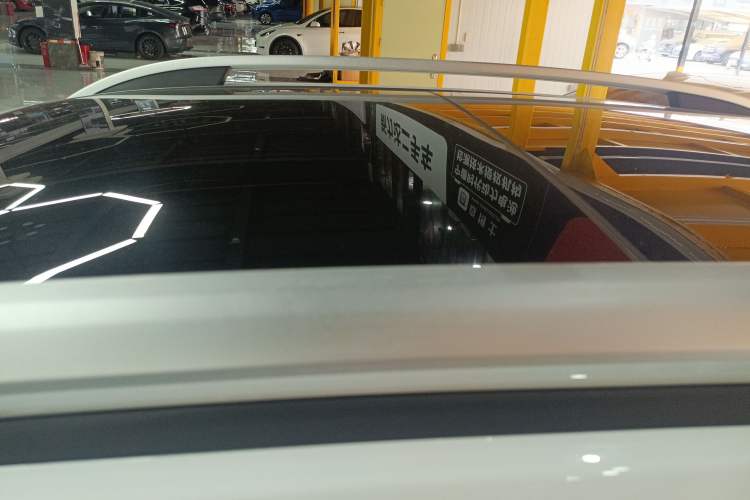 Used Roewe RX5 2022 330TGI Automatic National Style Edition Roof