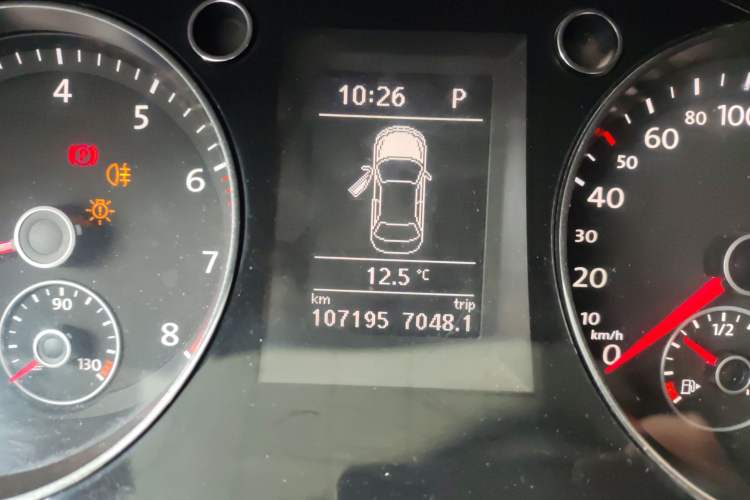 Used Volkswagen Magotan 2015 2.0 TSI Luxury Model
