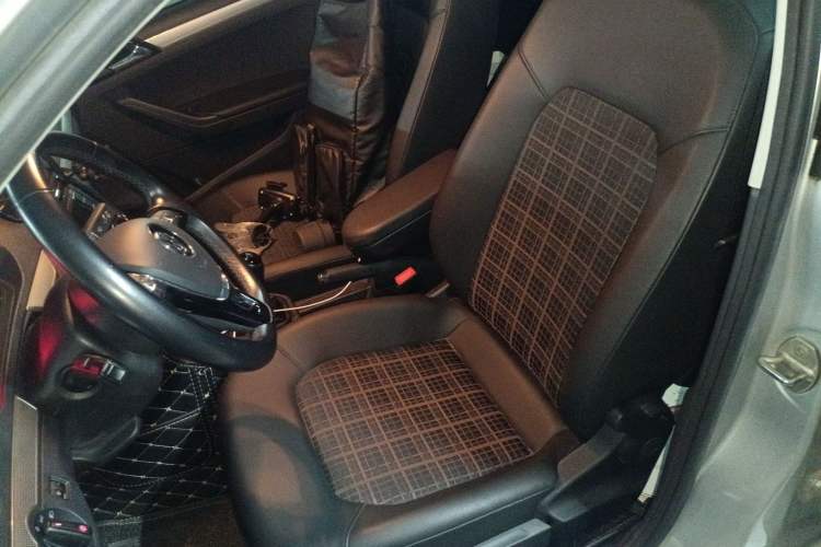 Used Volkswagen Jetta 2019 Dream Edition 1.5L Manual Comfort Version