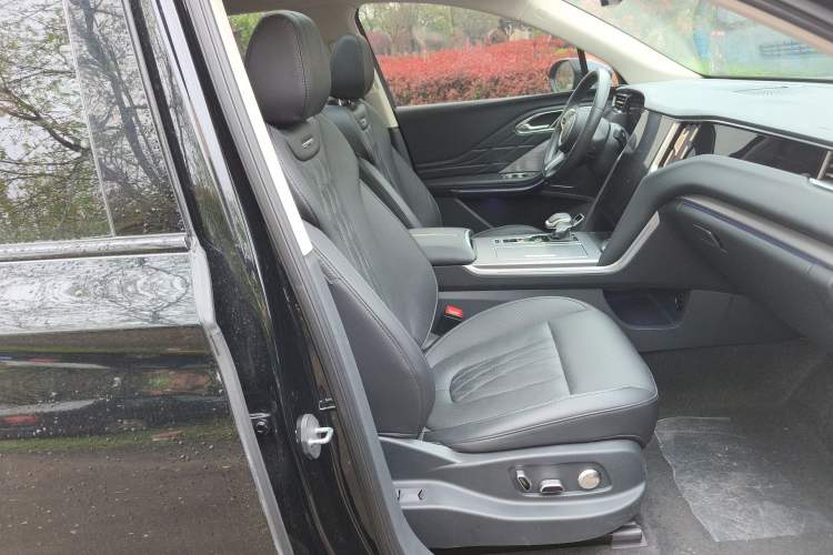 Used Hongqi HS7 PHEV 2024 2.0T PHEV Four-Wheel Drive Flagship Edition 6 Seats