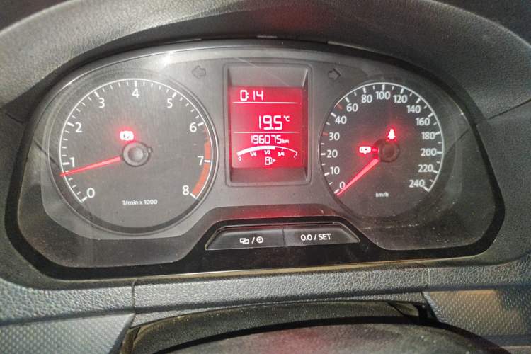 Used Volkswagen Jetta 2013 1.6L Manual Fashion Edition
