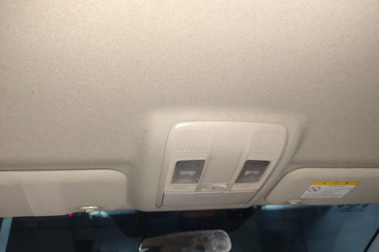 Used Mazda 3 Axela 2016 Sedan 1.5L Automatic Comfort Model
