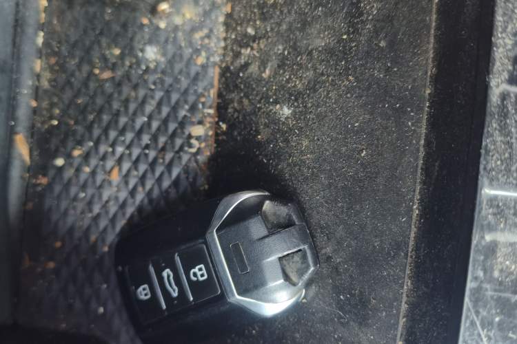 Used Dongfeng Aeolus Yixuan 2021 230T Automatic Chasing Shadow Edition Vehicle Key