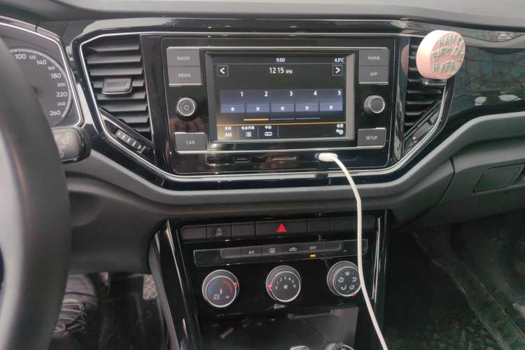 Used Volkswagen T-ROC 2018 280TSI DSG Two-Wheel Drive Comfort Version China VI Standard