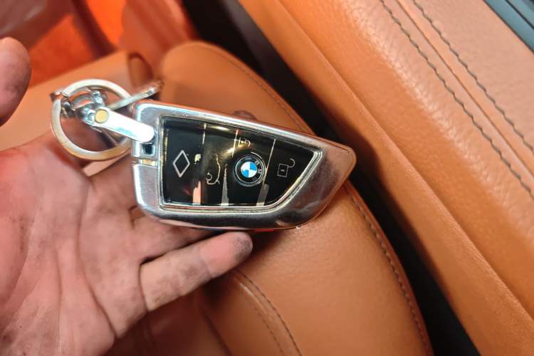 Used BMW X6 2015 xDrive28i
