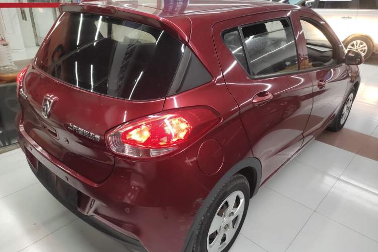 Used Baojun 310 2016 1.2L manual Comfort trim level
